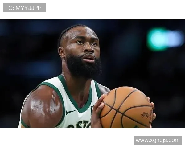 杰伦·布朗贵为前FMVP，他也感慨詹姆斯42000分不可思议！