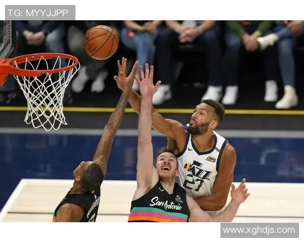 戈贝尔:有时更倾向于点抢篮板 这和身体疲劳&对手卡我的手有关